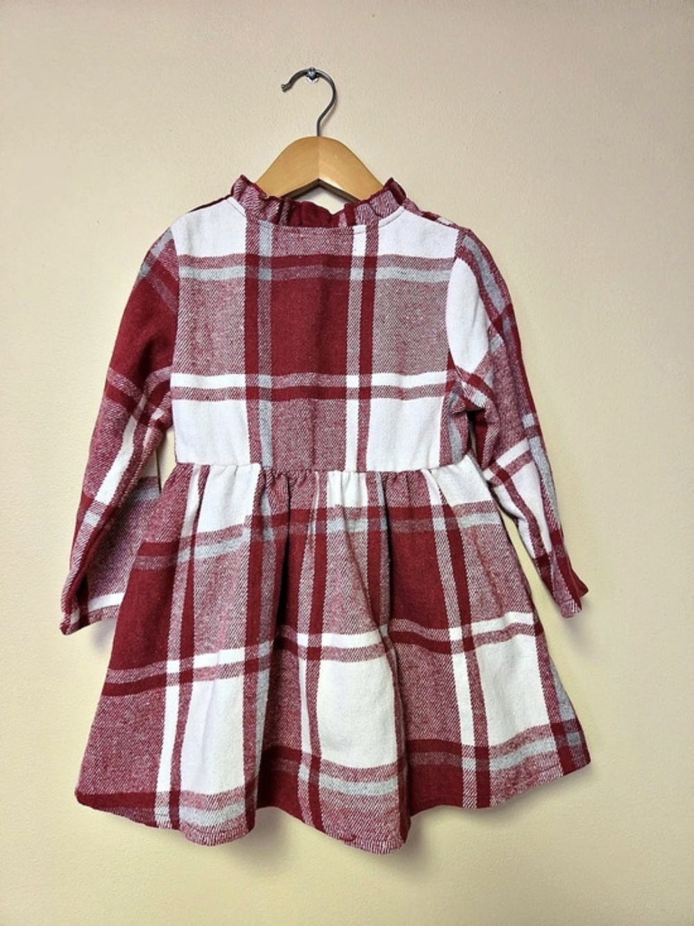 Girls Plaid Dress with Cape in Red & White, Like New SIZE 4